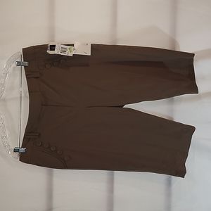 NWT Women's Larry Levine Tan City Shorts (16)